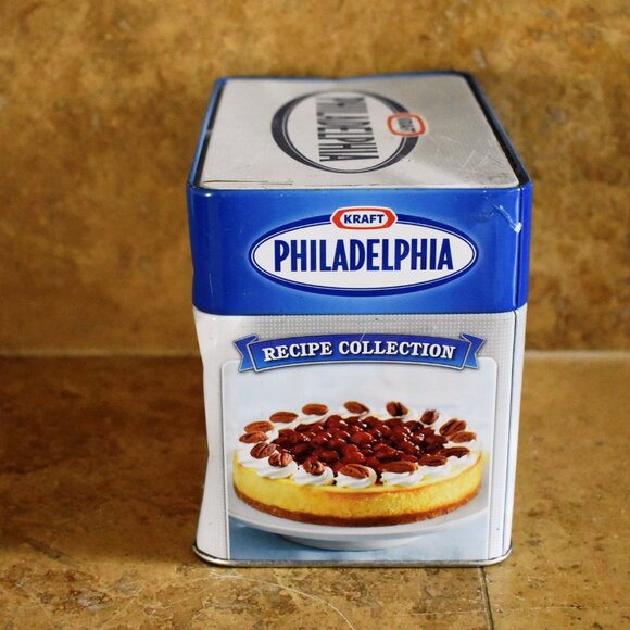 EXCLUSIE Kraft Philadelphia Recipe Collection Metal Recipe Box Tin with Recipes - Picture 2 of 6